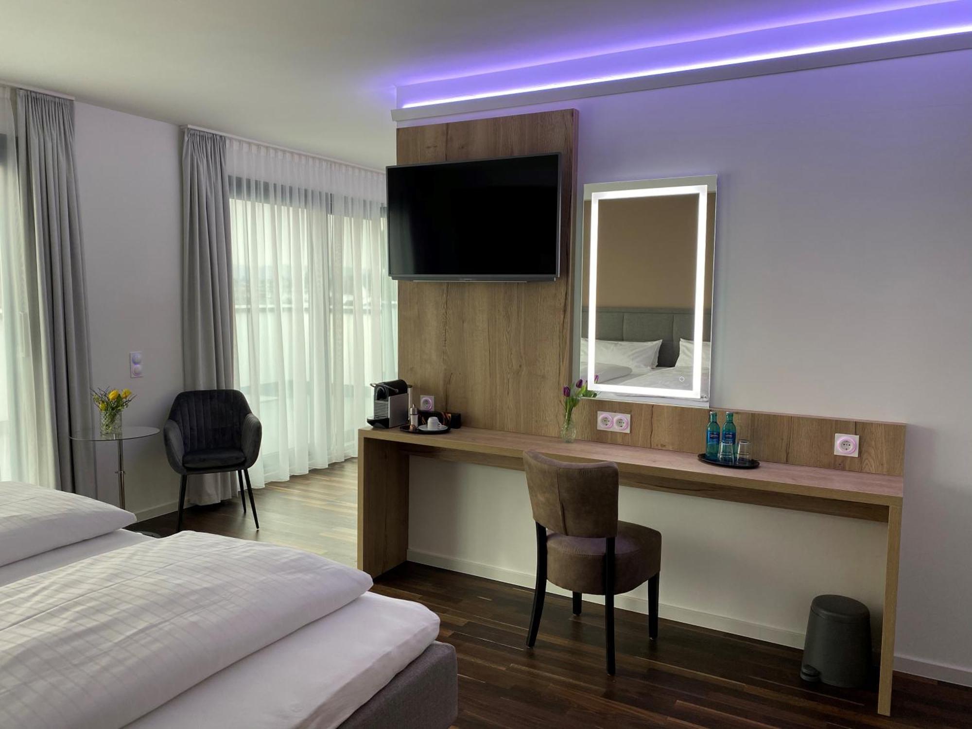 Hotel B4 Лимбург-ан-дер-Лан Номер фото